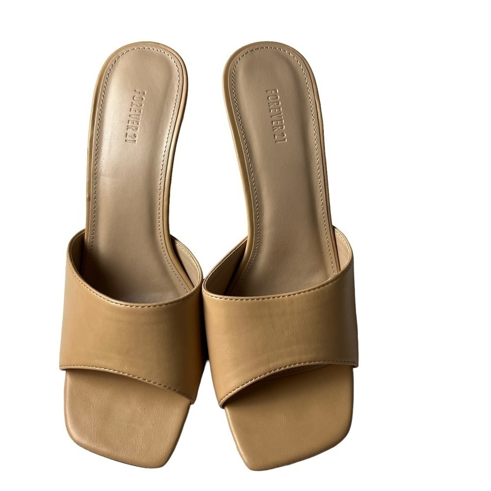 FOREVER 21 Square Toe Nude Beige Faux Leather Slip On Sandals Heels SZ 8.5 Slide - Picture 2 of 8